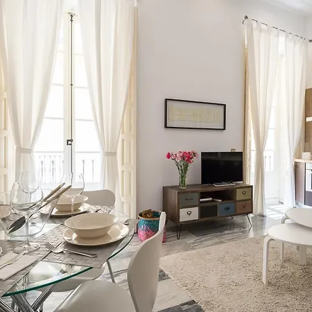 Apartment Plaza Picasso Malaga